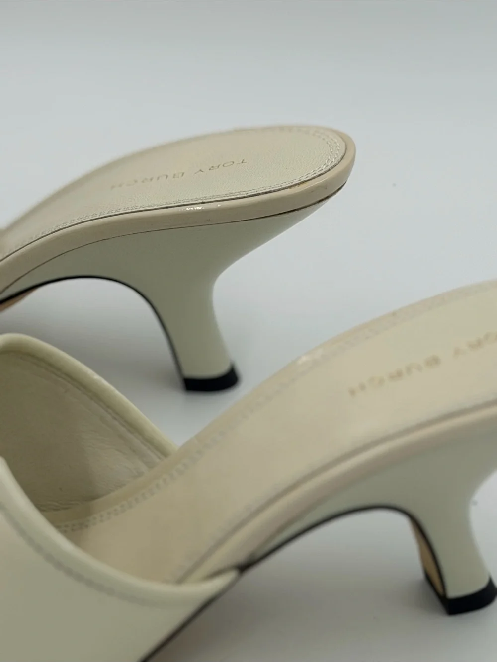 Tory Burch Eleanor Heeled Mule Sandals 65mm – New Ivory – Size 8 – Goat Leather